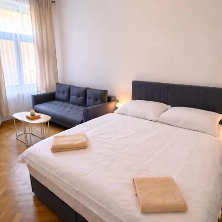 Lidicka 31 ,2 Bedrooms ,8 Guests ,near Center * Prag