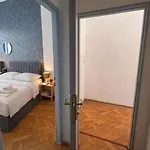 Lidicka 31 ,2 Bedrooms ,8 Guests ,near Center Appartement *